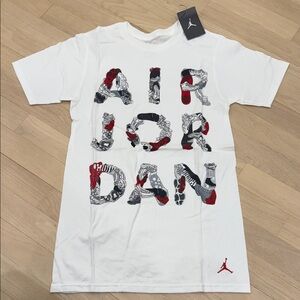 Jordan tee small